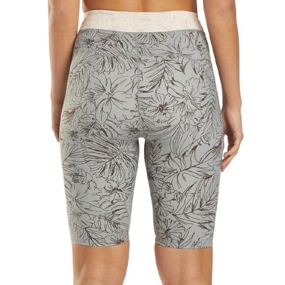 Free People High Rise Long Biker Shorts Floral Print Grey Size XS Yoga - Picture 7 of 7